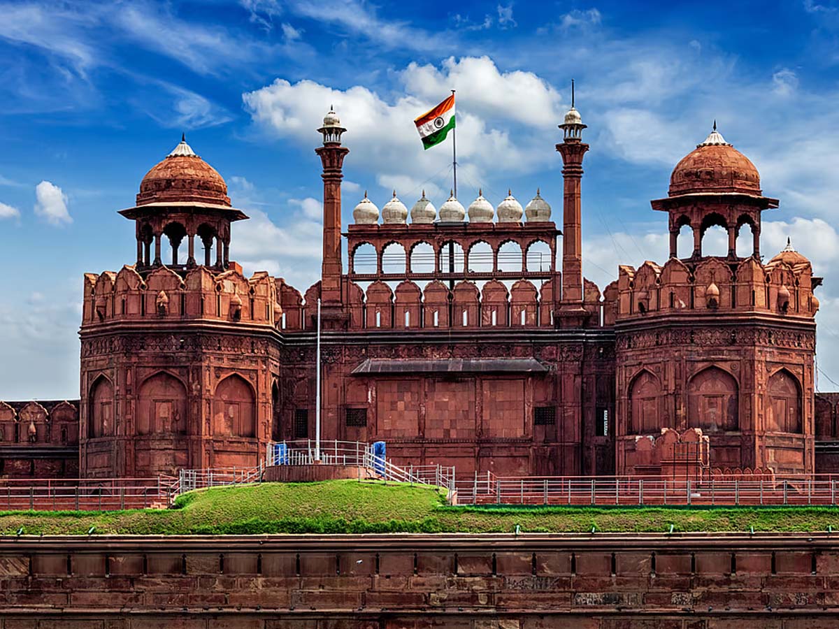 दिल्ली से भी मुग़ल बादशाहों की पहचान मिटाने की मांग; कहा, दिल्ली का रखो ये नया नाम दिल्ली से भी मुग़ल बादशाहों की पहचान मिटाने की मांग; कहा, दिल्ली का रखो ये नया नाम