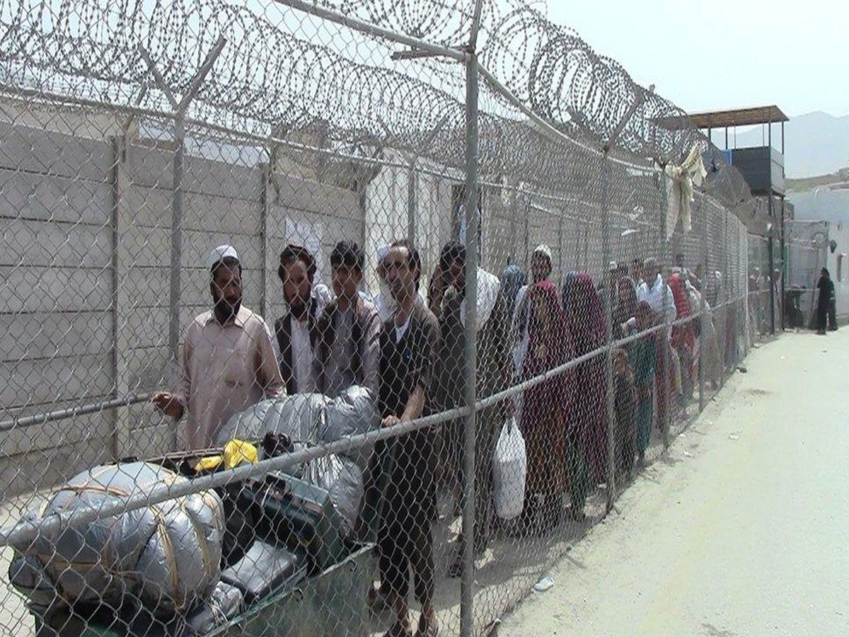Pak-Afghan Border Dispute: तालिबान और पाकिस्तान के बीच बनी सहमति, फिर से खुलेगी तोरखम बॉर्डर क्रॉसिंग Pak-Afghan Border Dispute: तालिबान और पाकिस्तान के बीच बनी सहमति, फिर से खुलेगी तोरखम बॉर्डर क्रॉसिंग
