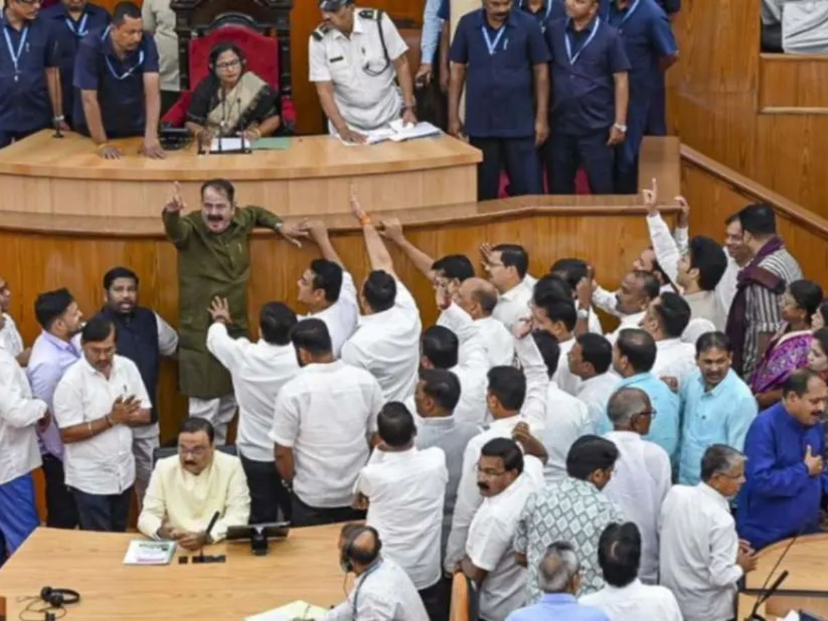 Budget Session: କଂଗ୍ରେସ ବିଧାୟକଙ୍କ ହଟ୍ଟଗୋଳ, ଗୃହ ମୁଲତବୀ Budget Session: କଂଗ୍ରେସ ବିଧାୟକଙ୍କ ହଟ୍ଟଗୋଳ, ଗୃହ ମୁଲତବୀ