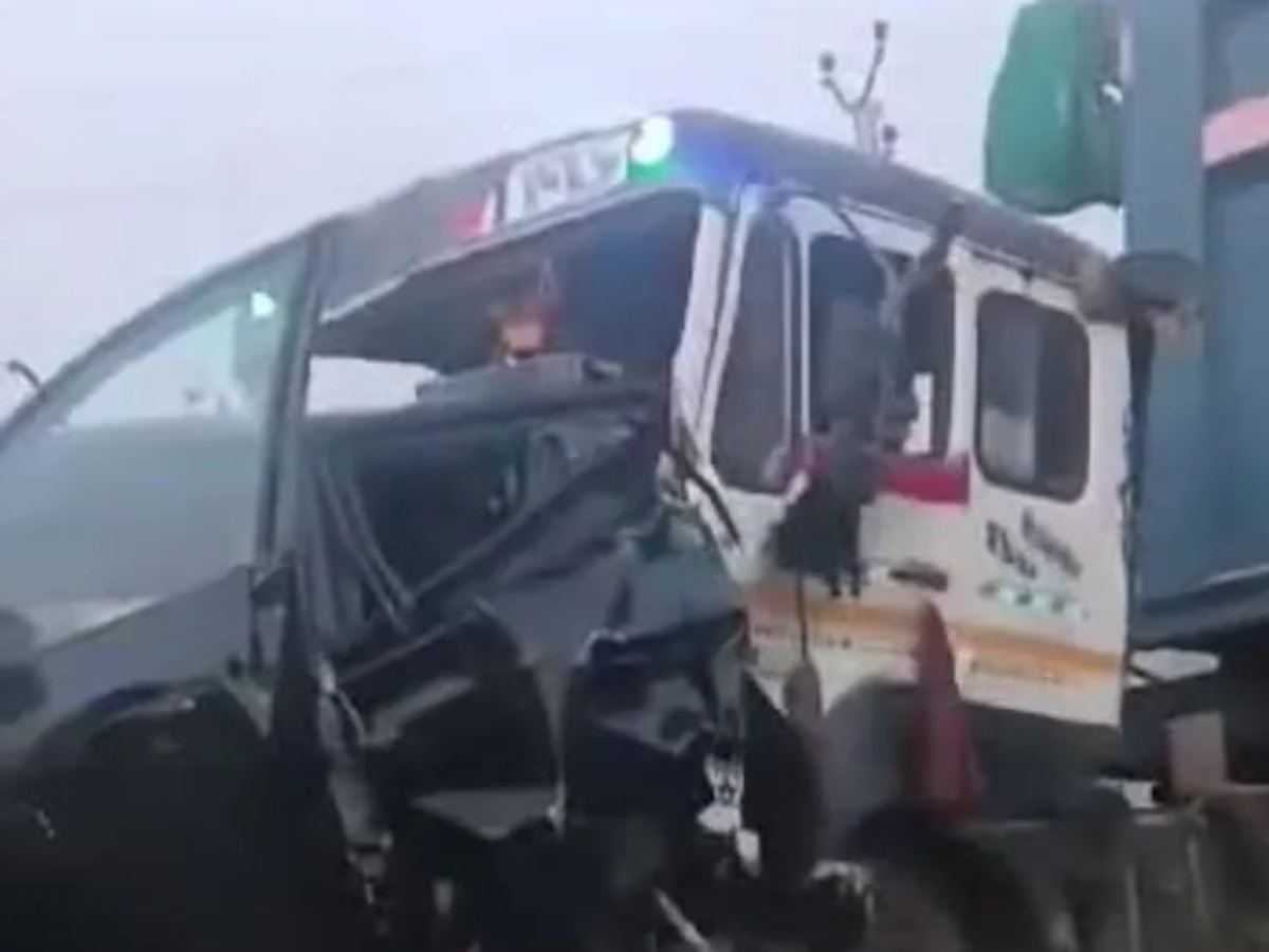 Khatushyam News: खाटू श्याम दर्शन के लिए जा रहे श्रद्धालुओं की कार को ट्रेलर ने मारी टक्कर, 3 की दर्दनाक मौत, 7 घायल