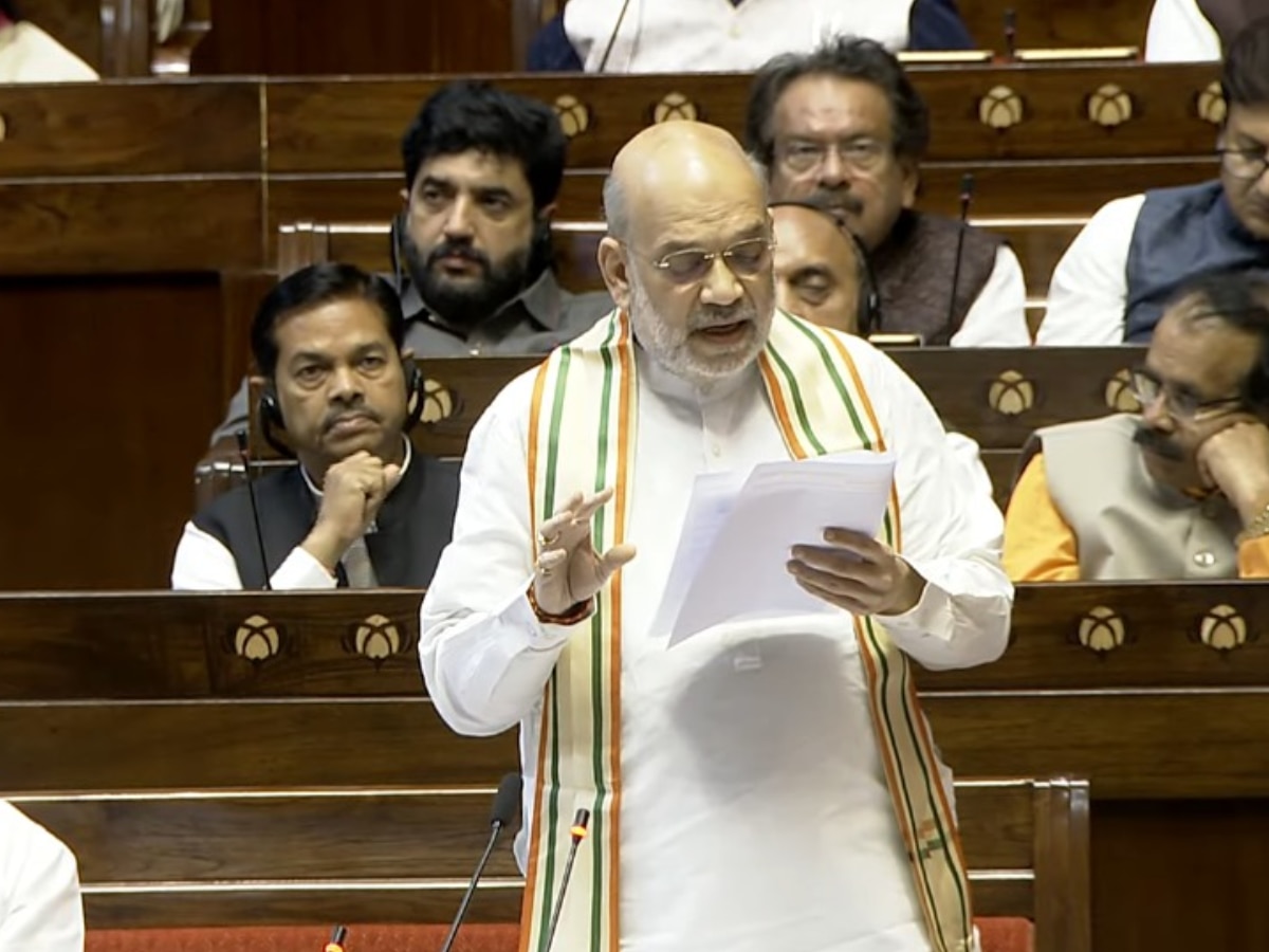 1 साल में कम हुए 2619 नक्सली, मार्च 2026 तक खत्म होगा नक्सलवाद; राज्यसभा में अमित शाह ने रखा आंकड़ा