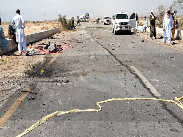 PAK NEWS: आतंक का गढ़ बनता पाकिस्तान, 1 दिन में 2 आतंकी हमले, 8 की मौत