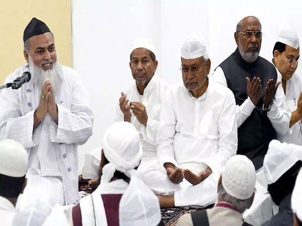 नीतीश कुमार की इफ्तार का बहिष्कार, मुस्लिम संगठनों का बड़ा फैसला, सियासी नफरत या हक की लड़ाई?