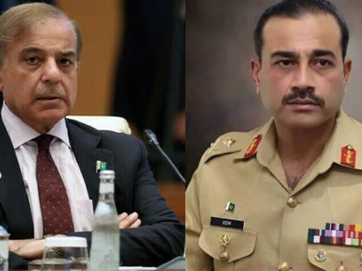 पाकिस्तान में तख्तापलट की आहट! मुशर्रफ के नक्शेकदम पर चले जनरल मुनीर, शहबाज को बताया &#039;कमजोर&#039;
