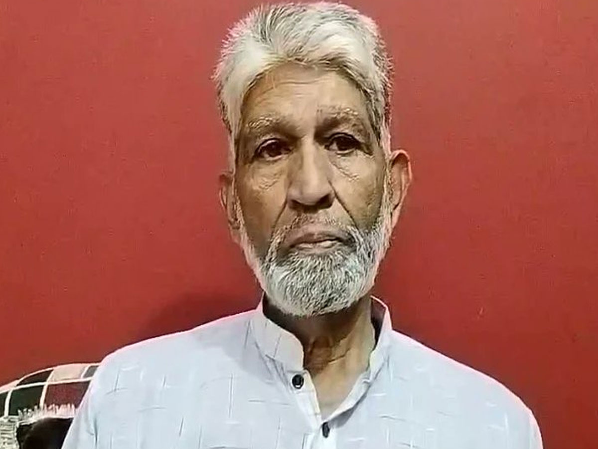 'मैंने कोई हिंसा नहीं भड़काई...' गिरफ्तारी के बाद जामा मस्जिद सदर जफर अली का पहला रिएक्शन 'मैंने कोई हिंसा नहीं भड़काई...' गिरफ्तारी के बाद जामा मस्जिद सदर जफर अली का पहला रिएक्शन