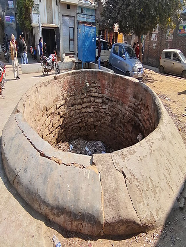 मस्जिद कमेटी के दावे को सरकार ने किया खारिज, कहा—कुआं और मस्जिद दोनों सार्वजनिक जमीन पर मस्जिद कमेटी के दावे को सरकार ने किया खारिज, कहा—कुआं और मस्जिद दोनों सार्वजनिक जमीन पर