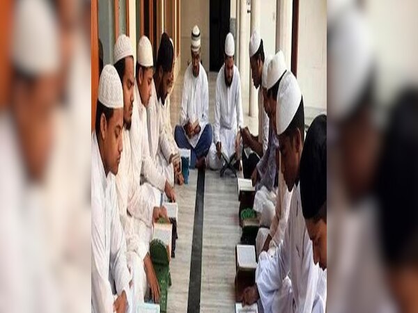 Uttrakhand News: हल्द्वानी में तीन मदरसों पर फिर टेढ़ी हुई सरकार की नज़र