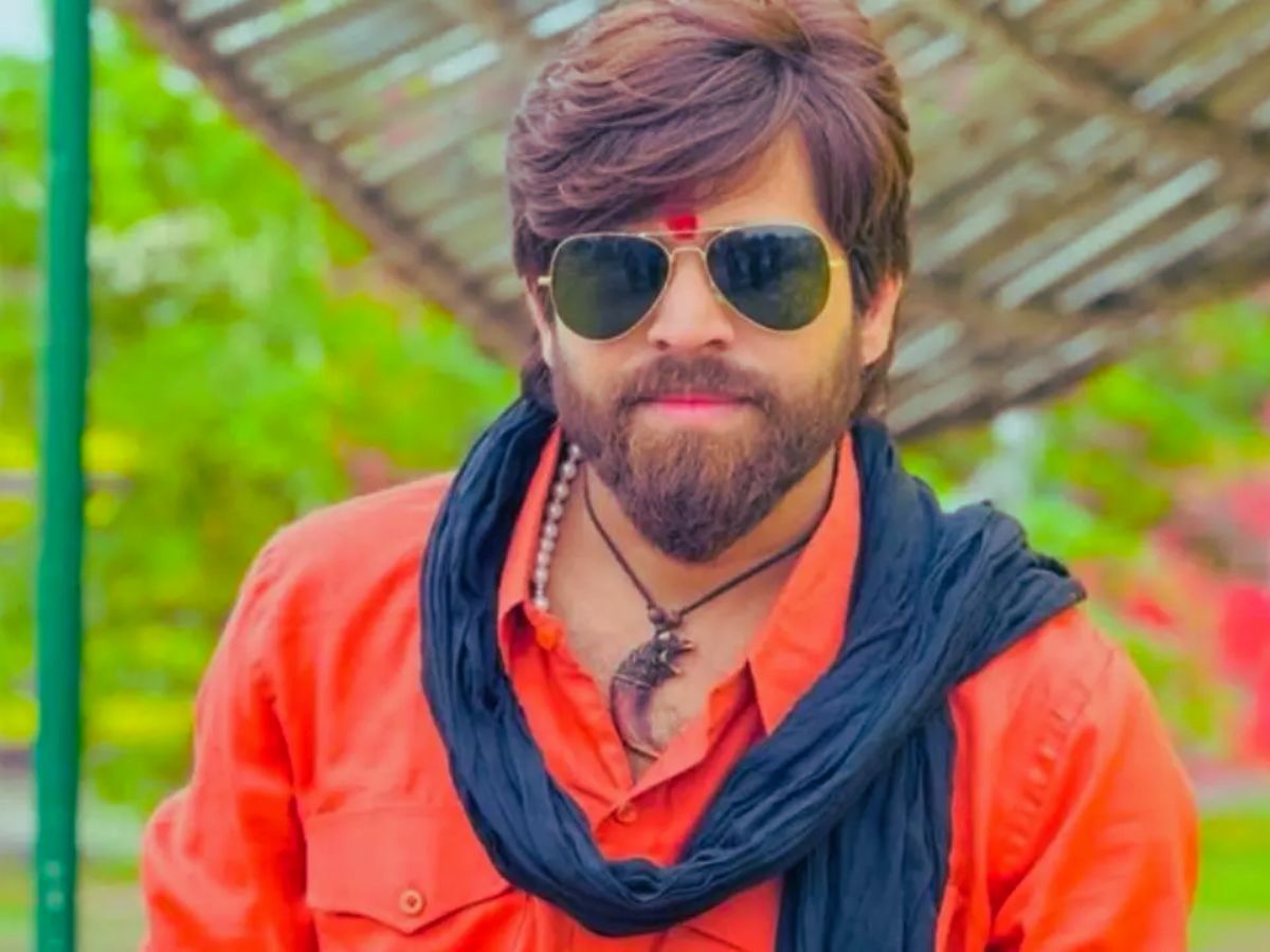 हरियाणवी गाने पर जयपुर में हुआ जमकर बवाल, एक खटोला जेल के अंदर... सुनते ही सिंगर मासूम शर्मा से छीना माइक हरियाणवी गाने पर जयपुर में हुआ जमकर बवाल, एक खटोला जेल के अंदर... सुनते ही सिंगर मासूम शर्मा से छीना माइक