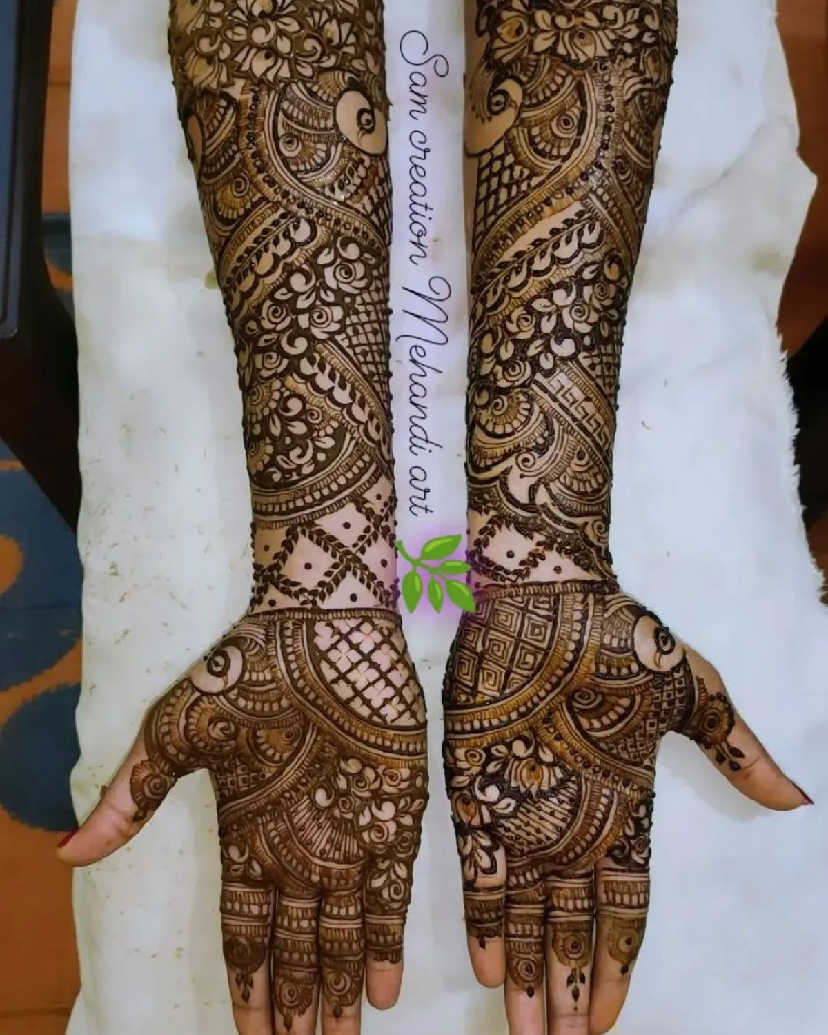 मोर डिजाइन