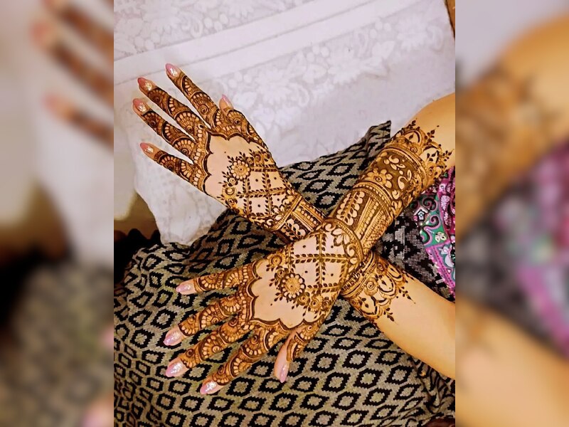 पहला डिजाइन