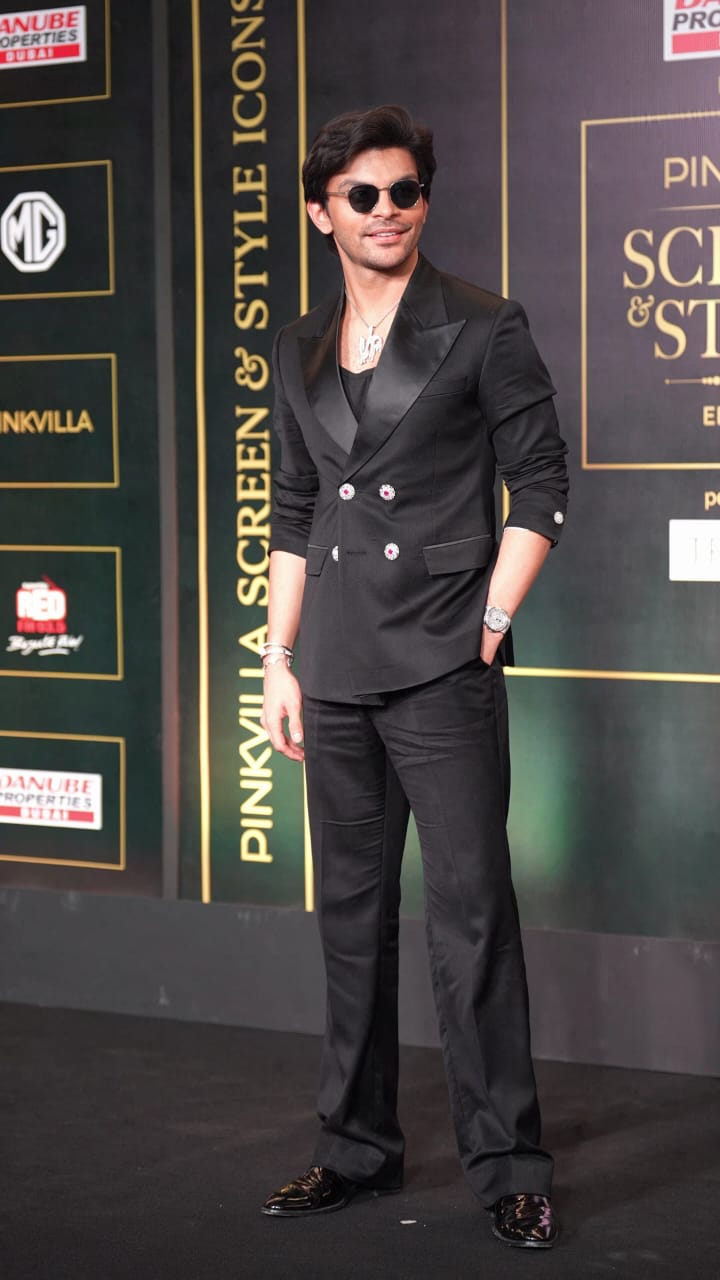 वीर पहाड़िया