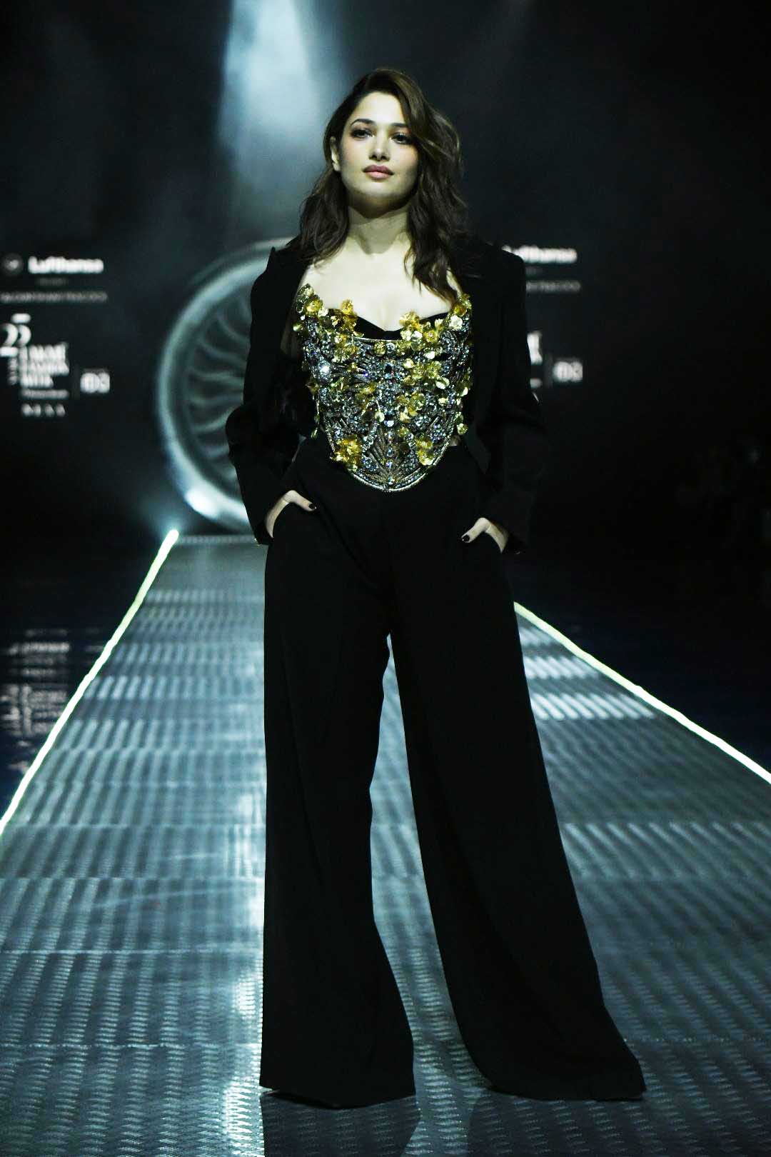 फैंस को पसंद आया तमन्ना का कॉन्फिडेंस