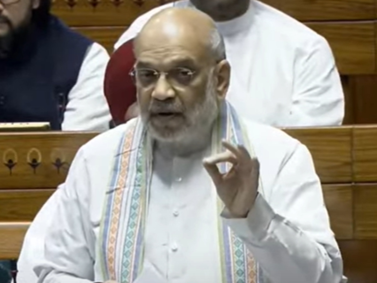 सदन को संबोधित करेत हुए गृहमंत्री अमित शाह सदन को संबोधित करेत हुए गृहमंत्री अमित शाह