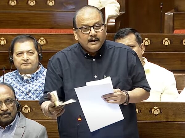 आरजेडी सांसद मनोज झा