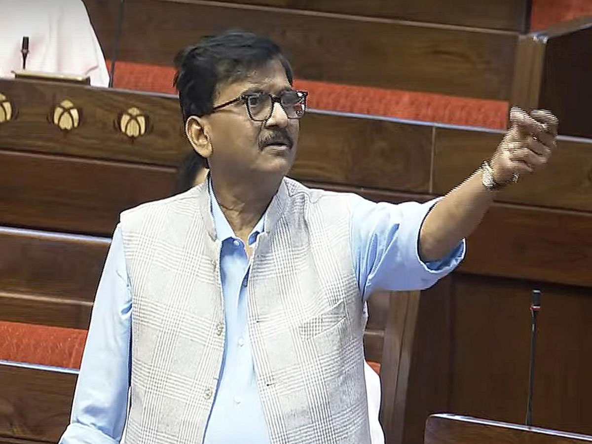 उद्ध की शिवसेना ने भी खोला वक्फ बिल के खिलाफ मोर्चा, सरकार पर लगाए संगीन इल्जाम उद्ध की शिवसेना ने भी खोला वक्फ बिल के खिलाफ मोर्चा, सरकार पर लगाए संगीन इल्जाम