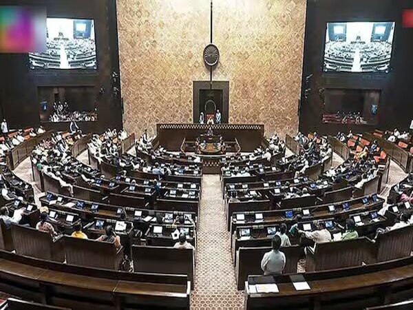 Waqf Amendment Bill: राज्यसभा में वक्फ बिल हुआ पास, पक्ष में 128 और विरोध में डले 95 वोट