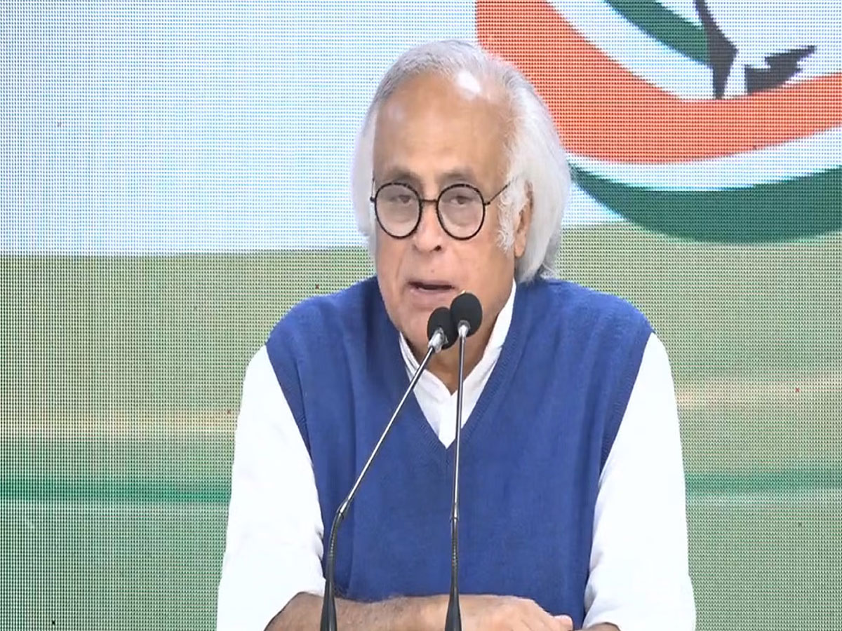 जुमा के दिन कांग्रेस ने कर दिया बड़ा ऐलान, वक्फ बिल रोकने के लिए करेंगे ये काम जुमा के दिन कांग्रेस ने कर दिया बड़ा ऐलान, वक्फ बिल रोकने के लिए करेंगे ये काम