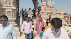 Ayodhya Video: मेरे रोम-रोम में बसे हैं राम...अयोध्‍या में रामलला के दर्शन करने परिवार संग पहुंचे सपा सांसद अवधेश प्रसाद 