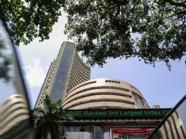 Indian market: ଟାରିଫ ଟେନସନ ମଧ୍ୟରେ ଭାରତୀୟ ବଜାର ଦେଖାଇଲା ଶକ୍ତି, ଟ୍ରାକକୁ ଫେରିଲା ସେୟାର ବଜାର