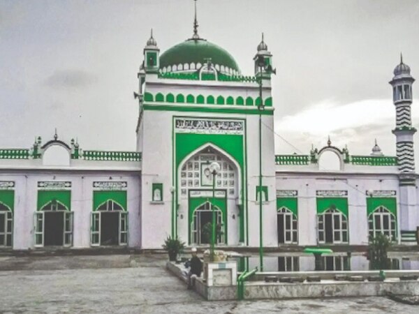 Sambhal: क्या है जामा और जुमा मस्जिद में फर्क? ASI के नाम बदलने पर विवाद