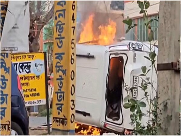 मुर्शिदाबाद में वक्फ बिल को लेकर फूटा गुस्सा, प्रदर्शनकारियों ने जमकर मचाया उत्पात 