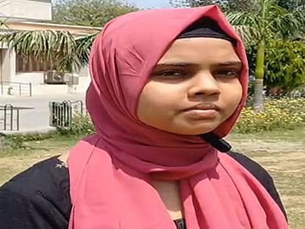 हिजाब की वजह से डॉक्टर बनने का ख्वाब रह गया अधूरा; तीन बार रद्द हुआ फॉर्म