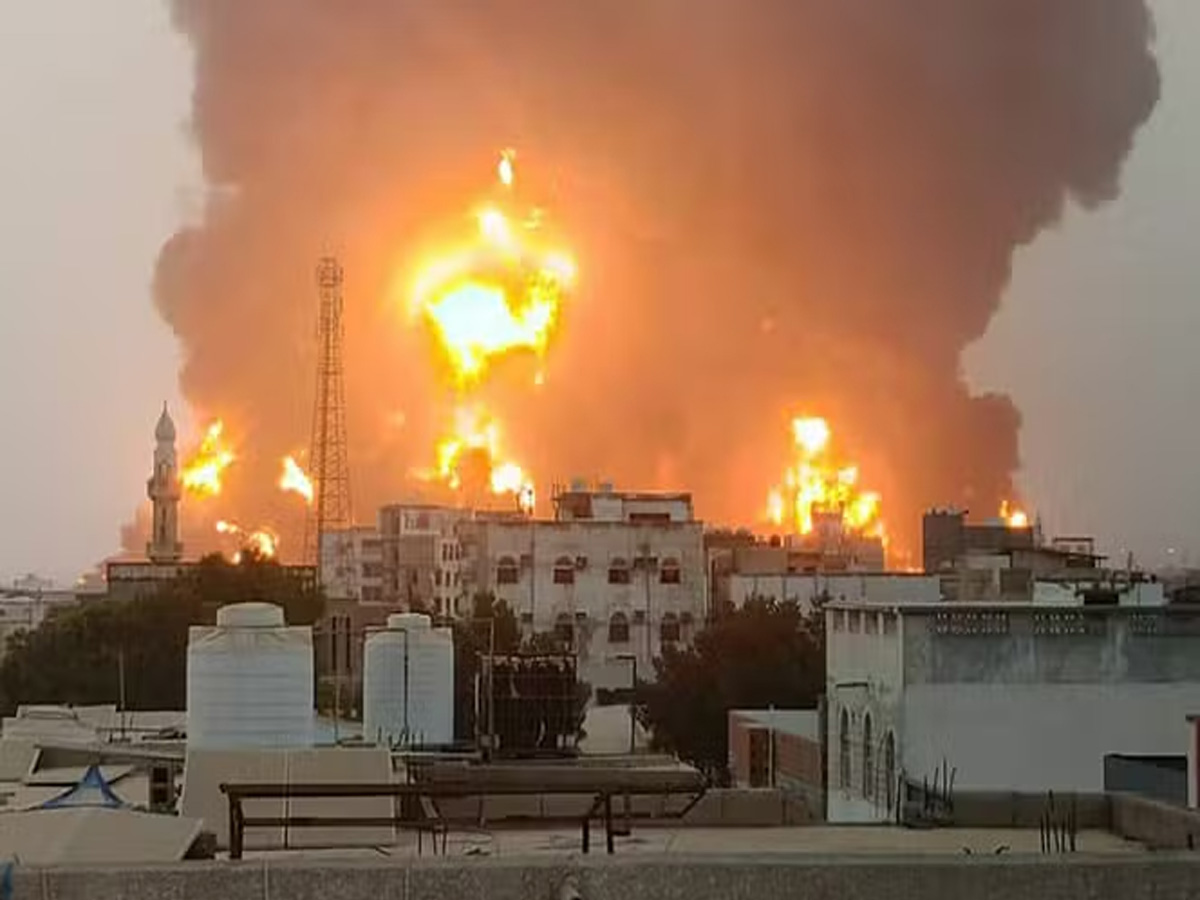 Yemen: नर्मी नहीं बरत रहा अमेरिका, सना पर हमले में 5 लोगों की मौत Yemen: नर्मी नहीं बरत रहा अमेरिका, सना पर हमले में 5 लोगों की मौत