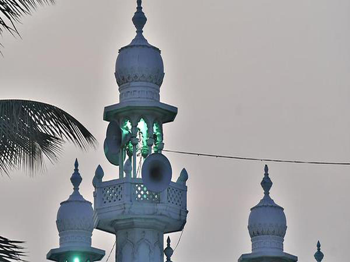 Maharashtra: मस्जिद में अवैध लाउडस्पीकर पर 3 महीने की जेल या भारी जुर्माना: BJP नेता Maharashtra: मस्जिद में अवैध लाउडस्पीकर पर 3 महीने की जेल या भारी जुर्माना: BJP नेता