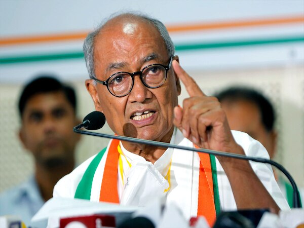 मुसलमानों को दुश्मन की तरह किया जा रहा है पेश, मोदी सरकार पर दिग्विजय सिंह जोरदार हमला