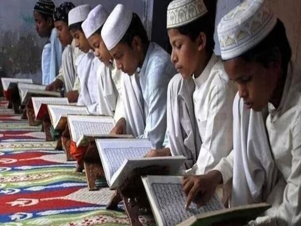 UK News: हल्द्वानी में 21 मदरसों पर चला सरकार का चाबुक, 17 मदरसे को किया सील