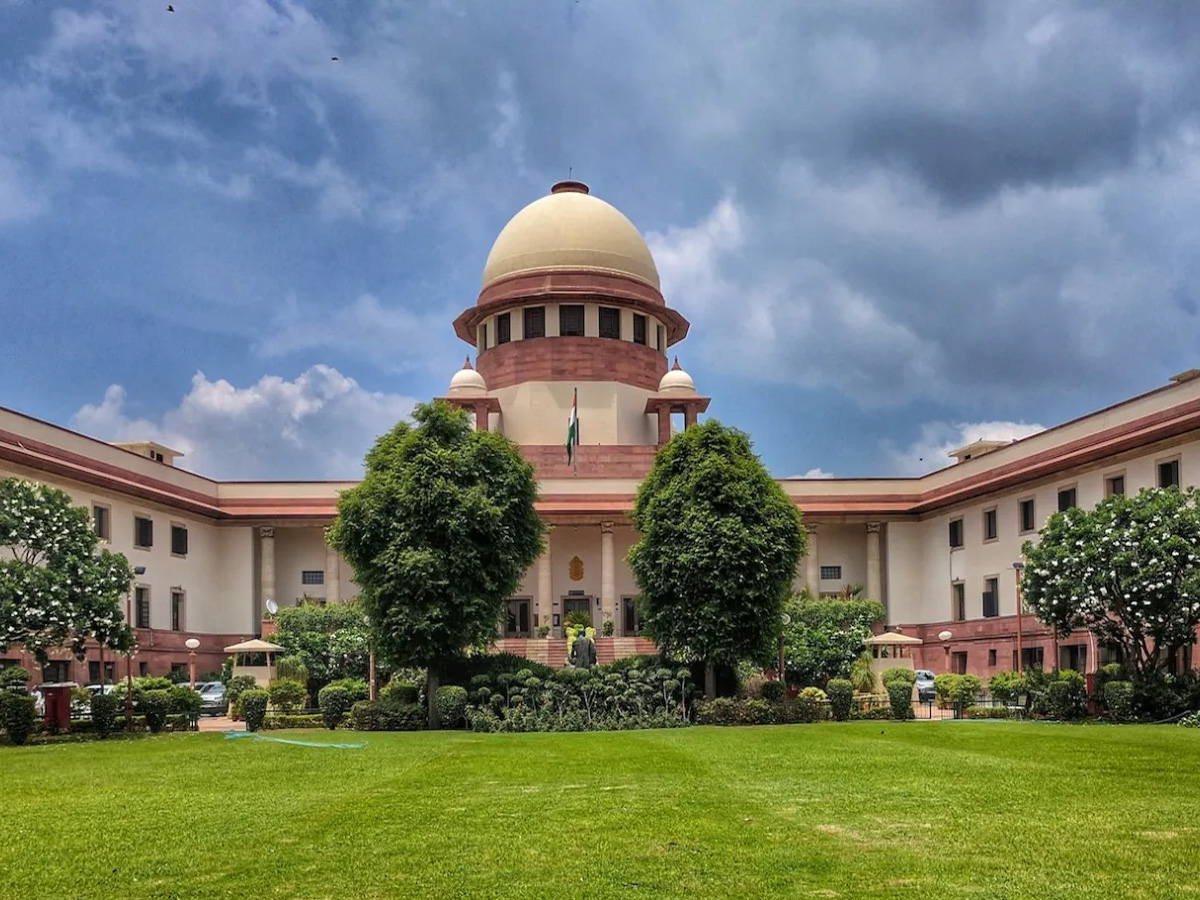 Waqf Amendment Law पर सुप्रीम कोर्ट में आज सुनवाई, क्या है जमीयत की कोर्ट से मांग? Waqf Amendment Law पर सुप्रीम कोर्ट में आज सुनवाई, क्या है जमीयत की कोर्ट से मांग?