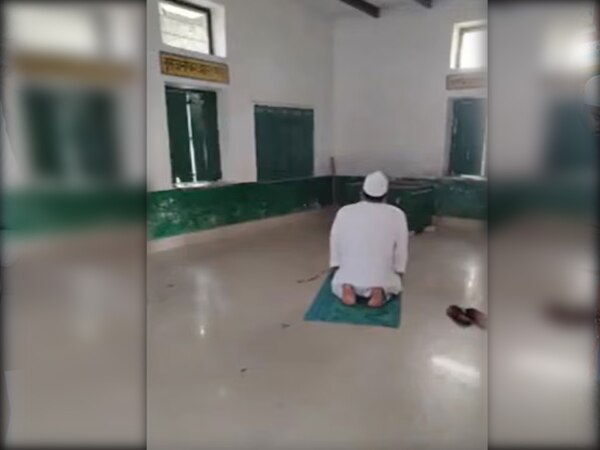  Bareli: प्रिंसिपल ने स्कूल में पढ़ी नमाज तो हुआ बवाल; हिंदू संगठनों ने की कार्रवाई की मांग