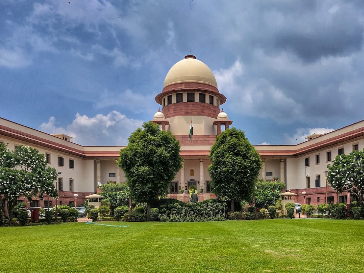 Waqf Act पर सुनवाई पूरी, मुस्लिम पक्ष को बड़ी राहत; इन चीजों पर रहेगी रोक Waqf Act पर सुनवाई पूरी, मुस्लिम पक्ष को बड़ी राहत; इन चीजों पर रहेगी रोक