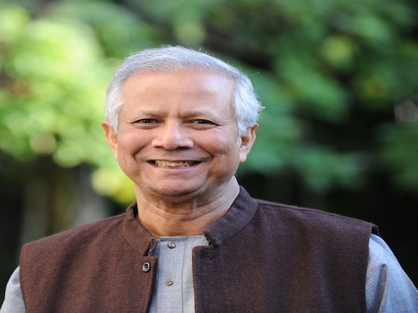 बांग्लादेश में हिंदू प्रिंसिपल की पिटाई; बीएनपी वर्कर्स ने कहा इस्लामिक मुल्क में हिंदू...