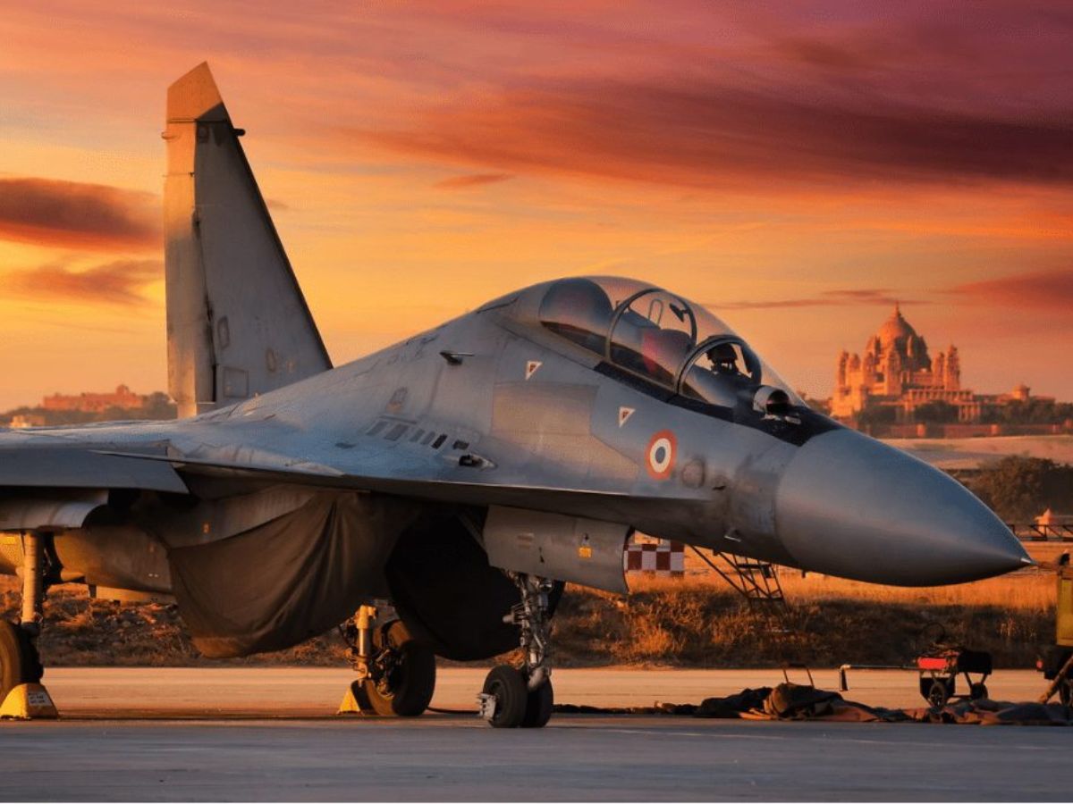 सुखोई-30 MKI से कांपेगा चीन-पाक! फाइटर जेट में भारत ने बांधा 108 किलो विस्फोट वाला घातक बम