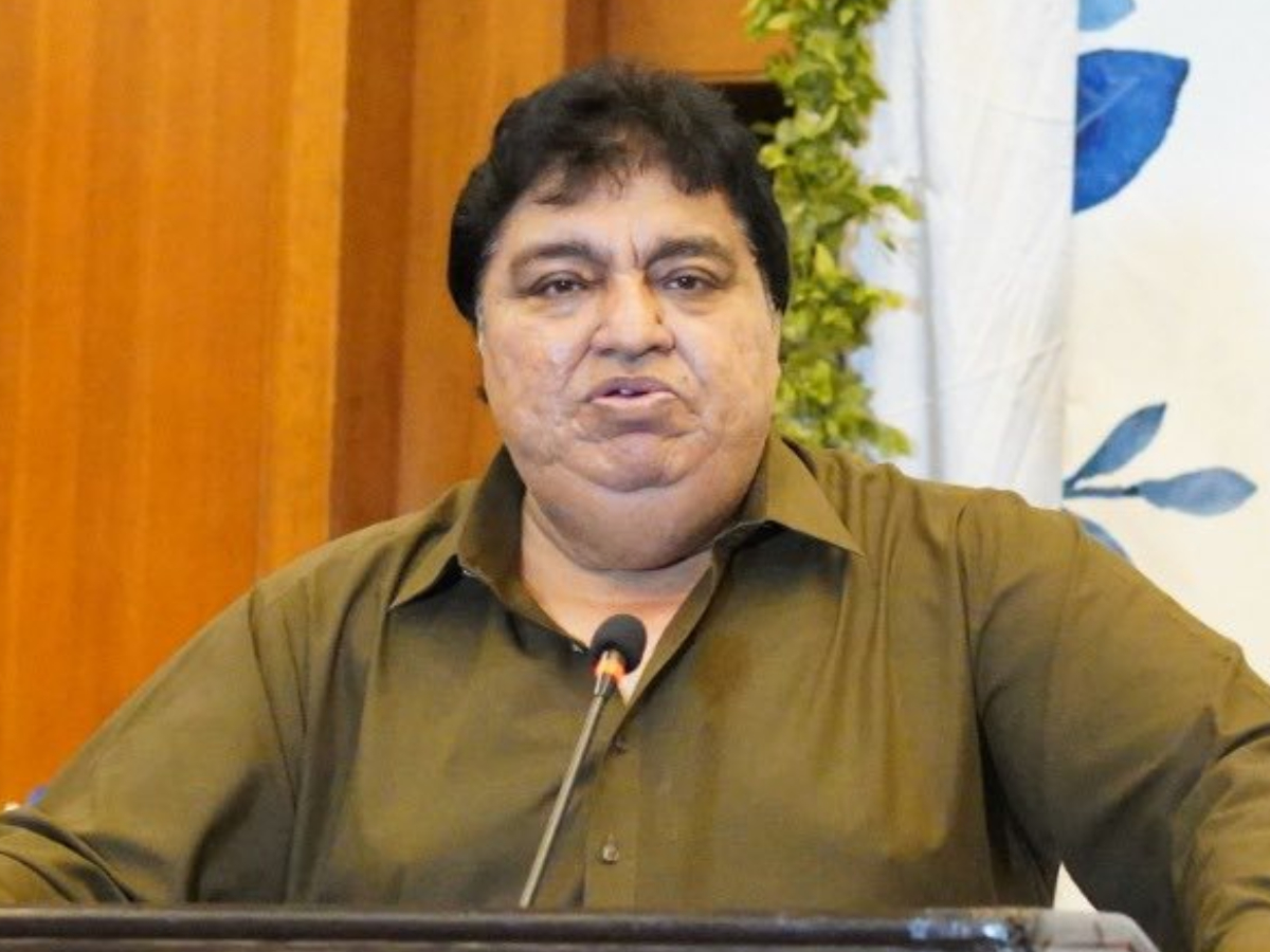 पाकिस्तान सरकार के हिंदू मंत्री खील दास कोहिस्तानी पर हमला पाकिस्तान सरकार के हिंदू मंत्री खील दास कोहिस्तानी पर हमला