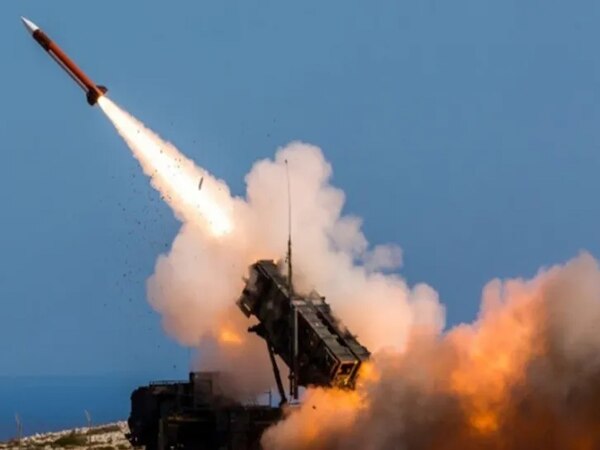 Houthis ने इजराइल के नॉर्थ हिस्से पर दागी मिसाइल, बज उठे कई इलाकों के अलार्म