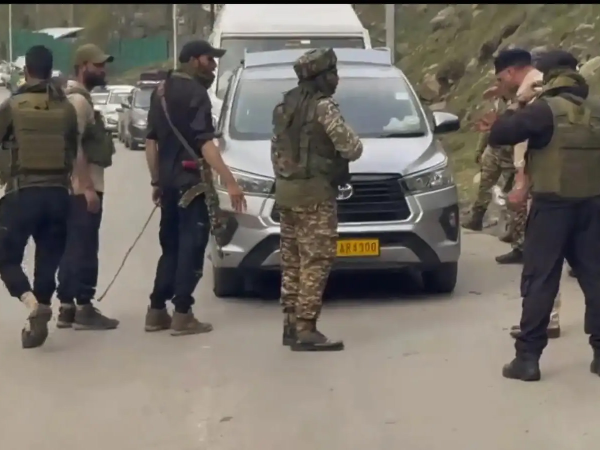 Pahalgam Terror Attack पर क्या बोले असदुद्दीन ओवैसी? पुलवामा का भी किया जिक्र Pahalgam Terror Attack पर क्या बोले असदुद्दीन ओवैसी? पुलवामा का भी किया जिक्र