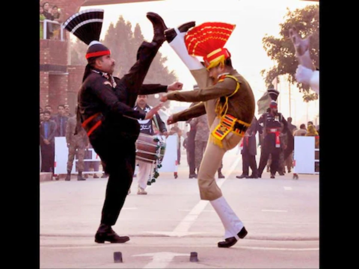Attari–Wagah Border: पाक रेंजर्स के साथ 1959 से चल रही बीटिंग रिट्रीट सेरेमनी चलती रहेगी, BSF ने बंद ना करने पर कही ये बात
