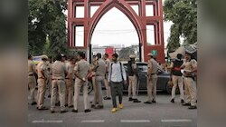 जामिया मिल्लिया में मेवात और यूपी के स्टूडेंट्स ग्रुप के बीच हुई जमकर पत्थरबाजी..