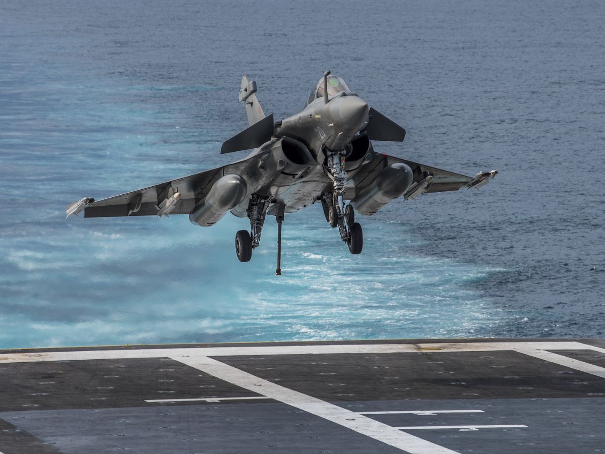 Rafale Deal: भारतीय वायुसेना को मिलने वाले राफेल विमानों का क्या होगा? पाकिस्तान से तनाव के बीच फ्रांस ने लिया ये फैसला