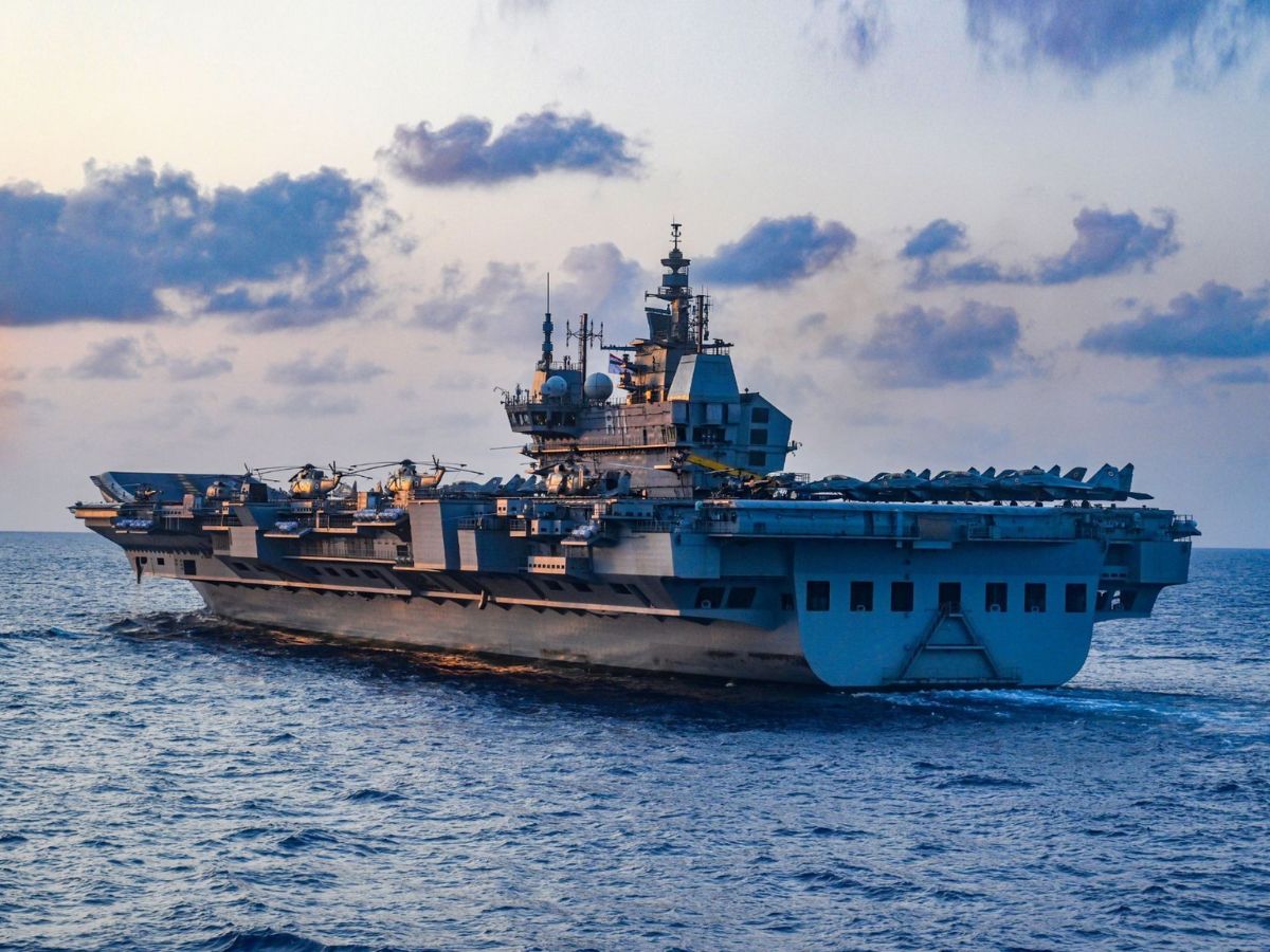 पाकिस्तान की कब्र खोद देगा ये एयरक्राफ्ट कैरियर, भारत की असली ताकत से तो बेखबर हैं मुनीर!