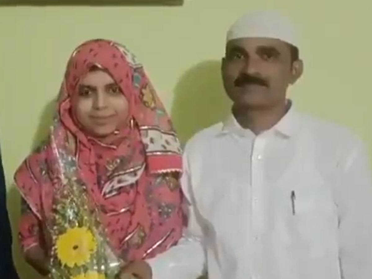 अदीबा अहमद अपने वालिद के साथ