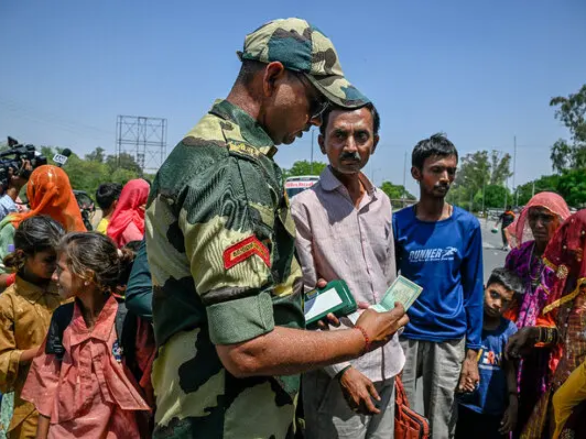 'भारत छोड़ो' नोटिस के बाद 537 पाकिस्तानी नागरिकों ने छोड़ा देश, जानें किस राज्य में है सबसे ज्यादा पाकिस्तानी?