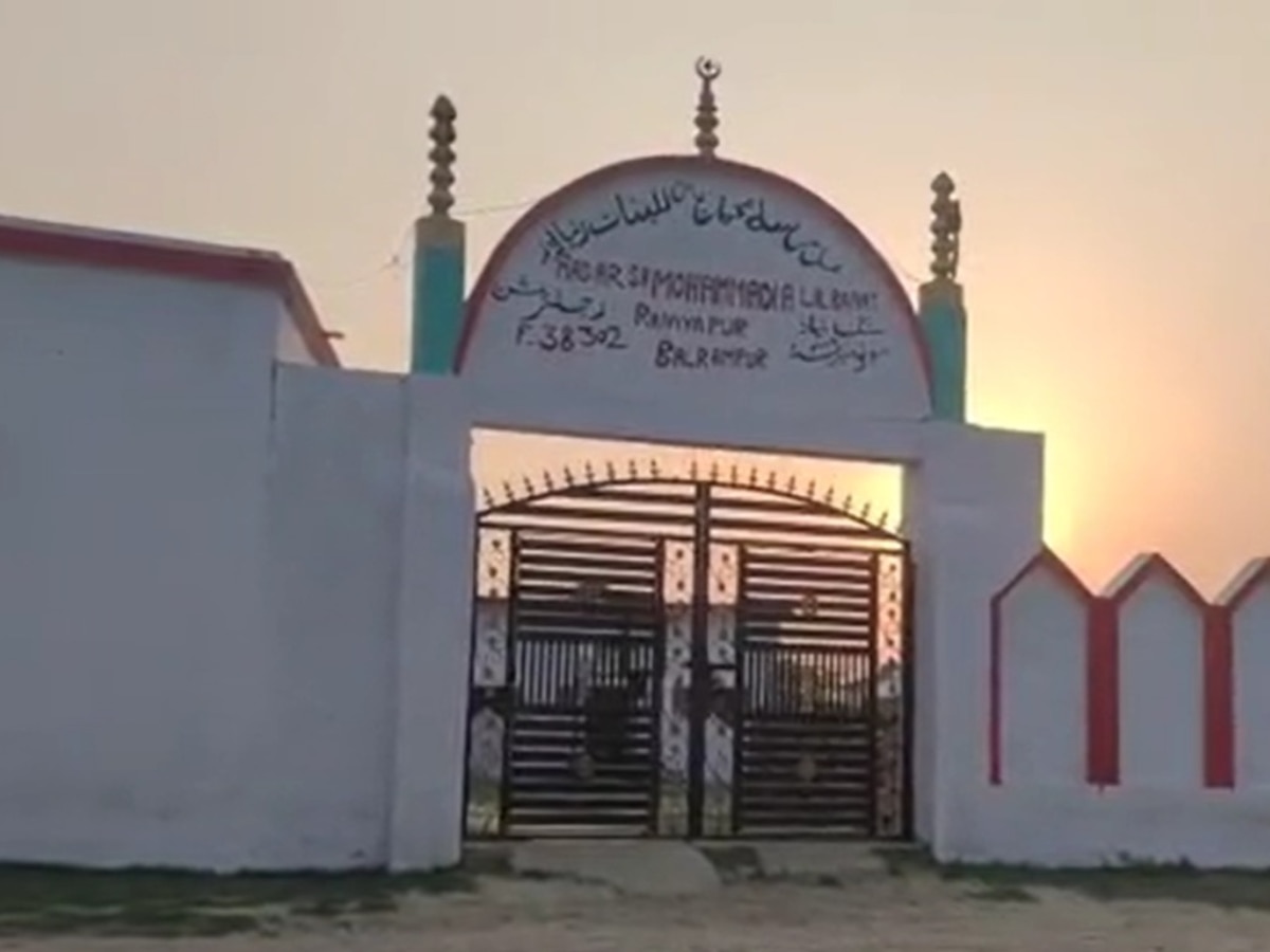 अल्पसंख्यक विभाग की अवैध मदरसों पर बड़ी कार्रवाई