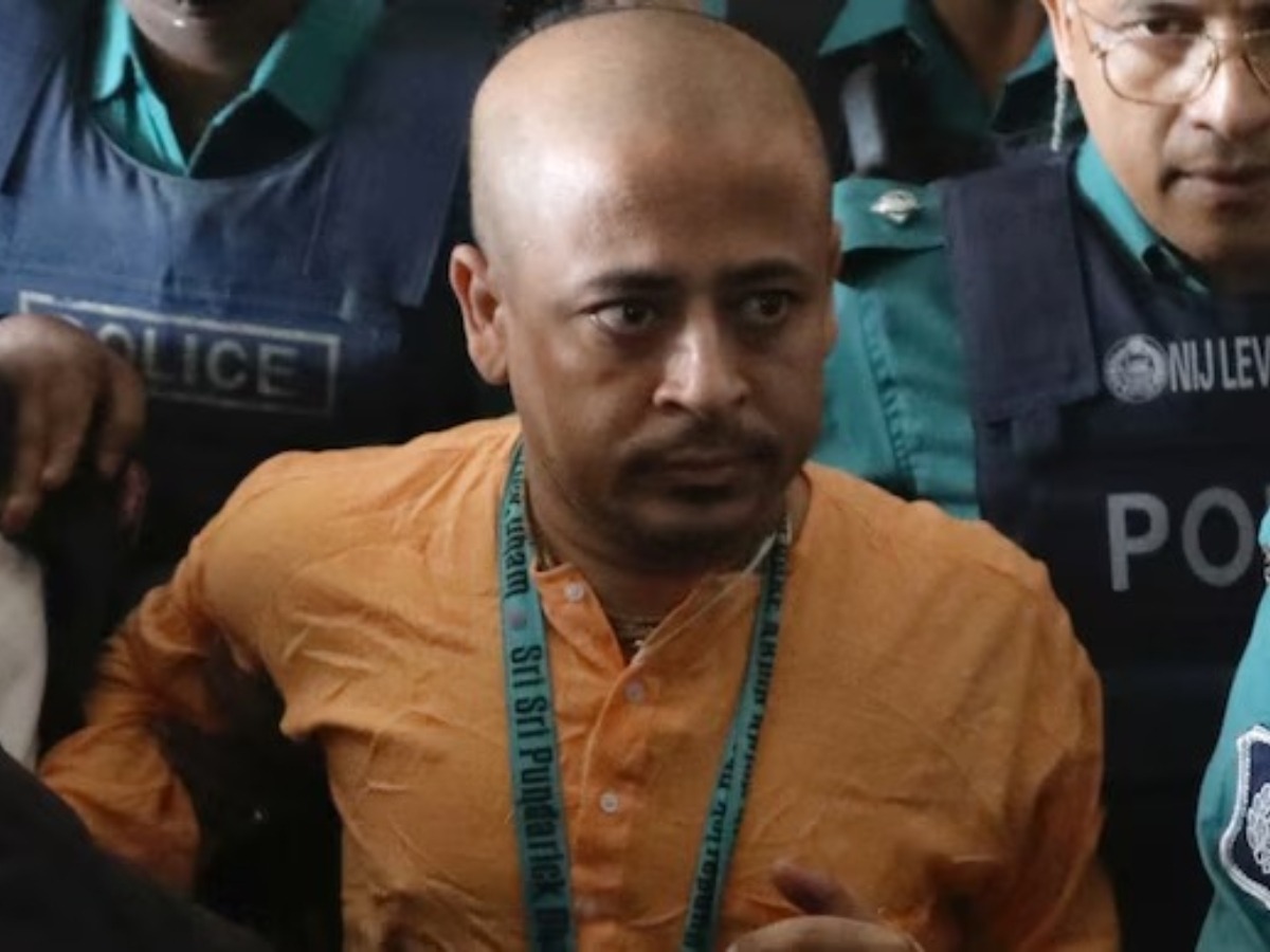 बांग्लादेश के इस पुजारी को मिली जमानत; गिरफ्तारी पर भारत में हुआ था बवाल बांग्लादेश के इस पुजारी को मिली जमानत; गिरफ्तारी पर भारत में हुआ था बवाल