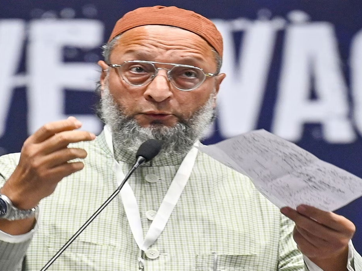 पहलगाम हमले पर सियासत गरमाई, ओवैसी बोले- 'अब सिर्फ बातें नहीं, एक्शन चाहिए' पहलगाम हमले पर सियासत गरमाई, ओवैसी बोले- 'अब सिर्फ बातें नहीं, एक्शन चाहिए'