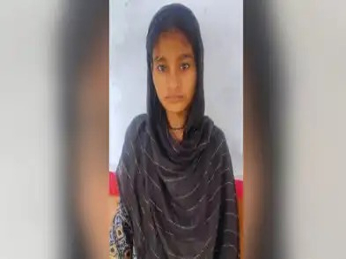 एक गुलशन के 12 नाम और 12 शादियां; होश उड़ा देगी ठगी की ये कहानी! एक गुलशन के 12 नाम और 12 शादियां; होश उड़ा देगी ठगी की ये कहानी!