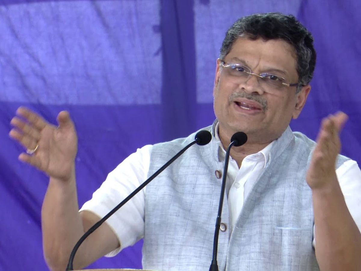 ଜଷ୍ଟିସ୍ ଦୀକ୍ଷିତ କୃଷ୍ଣ ଶ୍ରୀପାଦଙ୍କୁ ଓଡ଼ିଶା ହାଇକୋର୍ଟର ନୂତନ ବିଚାରପତି ଦାୟିତ୍ୱ ଜଷ୍ଟିସ୍ ଦୀକ୍ଷିତ କୃଷ୍ଣ ଶ୍ରୀପାଦଙ୍କୁ ଓଡ଼ିଶା ହାଇକୋର୍ଟର ନୂତନ ବିଚାରପତି ଦାୟିତ୍ୱ