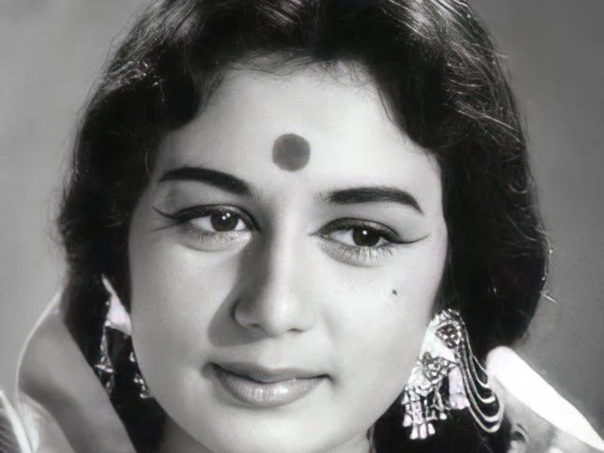 Late Veteran Actress Nanda Lived Like A Widow After Fiance Death Not ...